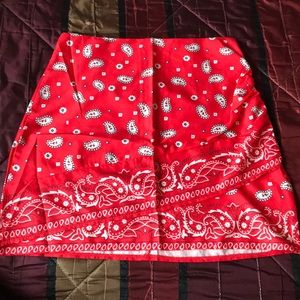 Zip back bandana skirt ‼️‼️